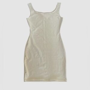 Self expressions by Maidenform Full slip Shapewear Slimming Size M Nude Beige